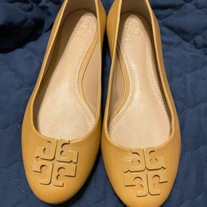 EUC Tory Burch Flats